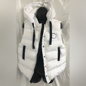 Gameday Couture Alabama Crimson Tide white puffer hooded winter vest size Medium
